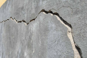 Nguyên nhân gây ra vết nứt tường