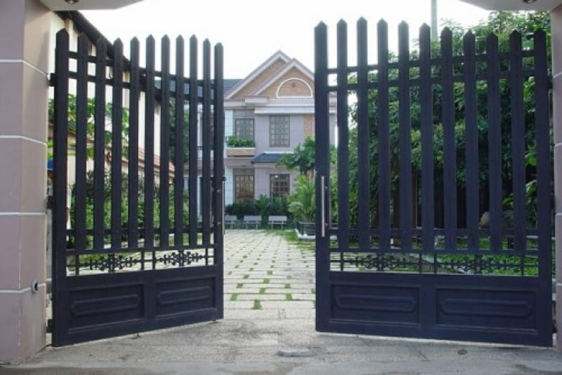 Đổi vị trí 1 trong 2 cửa trên