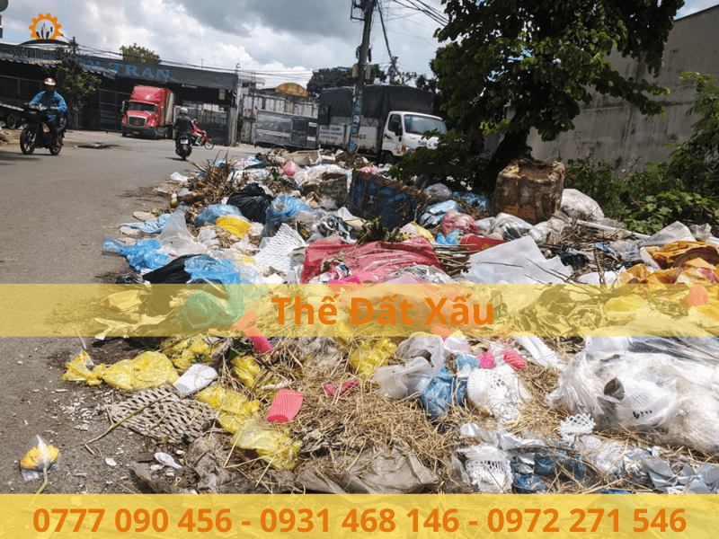 Thế đất xấu khi có nhà gần bãi rác