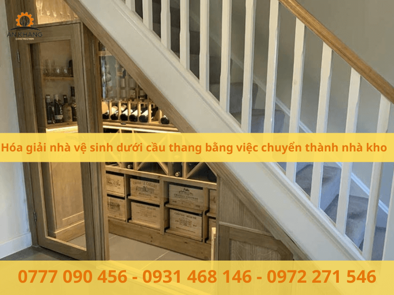 Hóa giải nhà vệ sinh dưới cầu thang bằng việc chuyển thành nhà kho