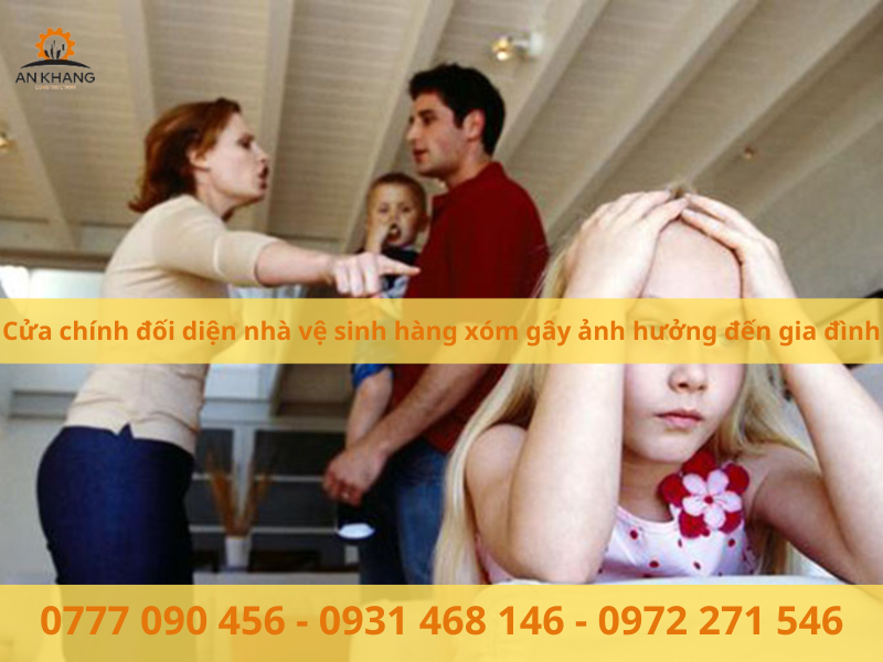 Cửa chính đối diện nhà vệ sinh hàng xóm gây ảnh hưởng đến gia đình