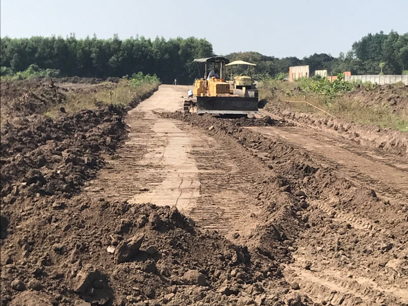 Nên tự làm hay thuê đơn vị san lấp chuyên nghiệp